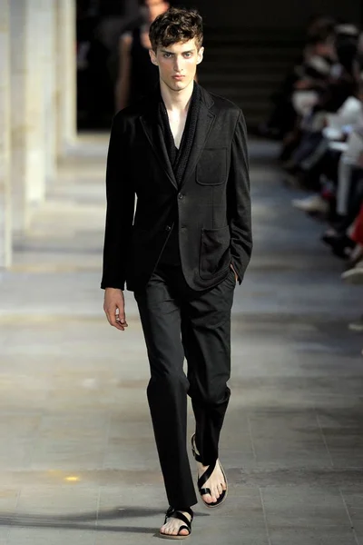 Look 42